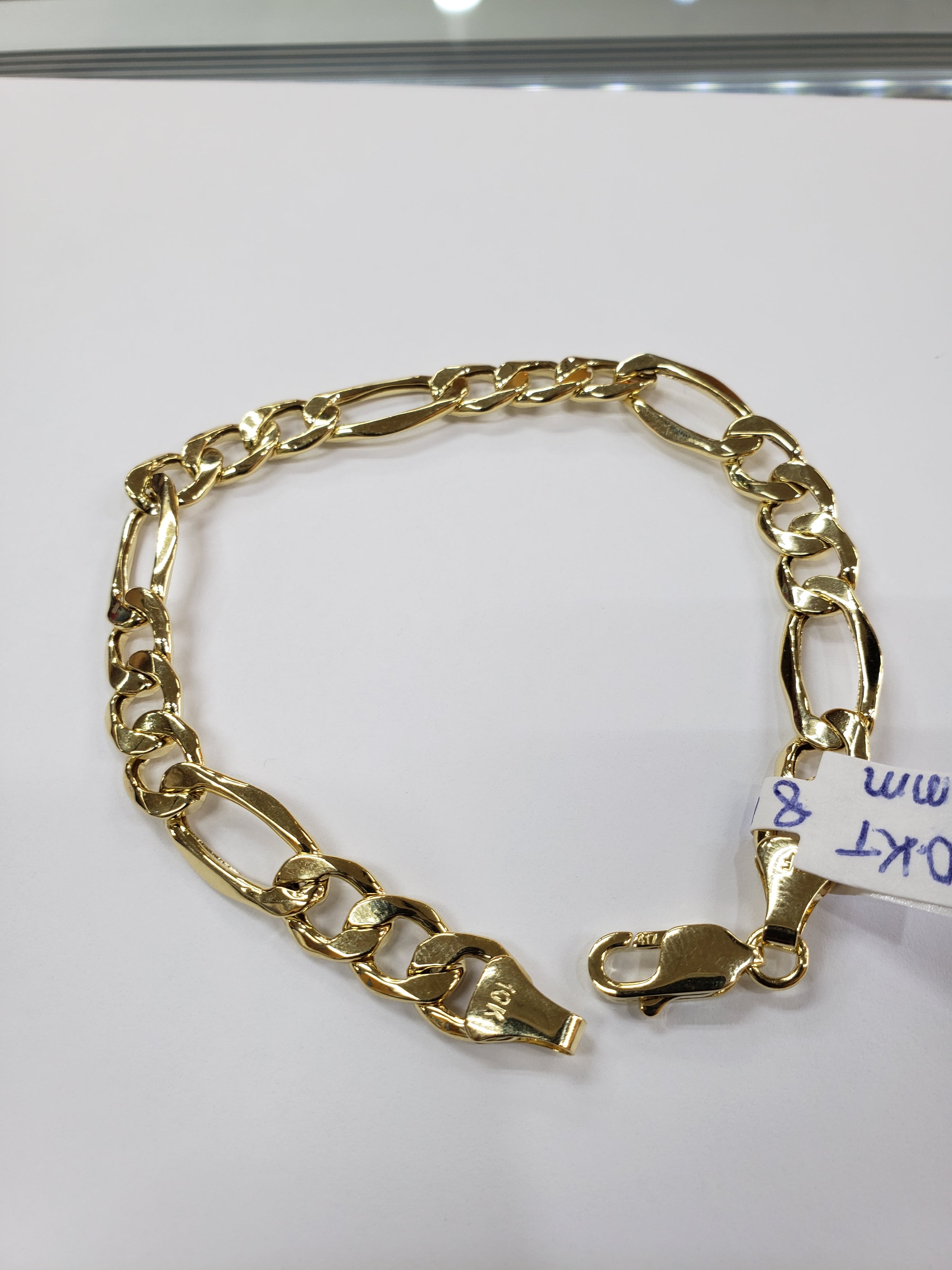 10k yellow gold Italian Figaro link bracelet 8mm wide